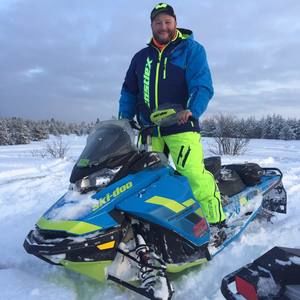 Meet your Posher, Chris